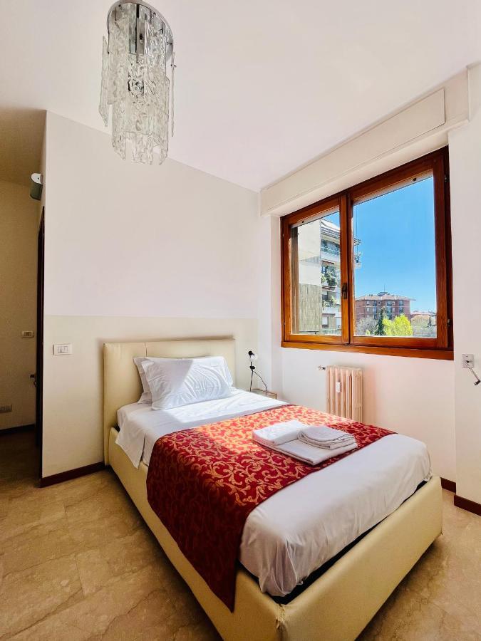 Green Guest House Milan Exterior photo