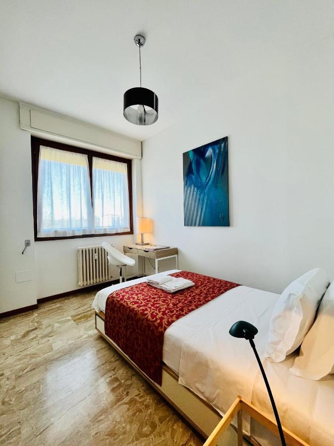 Green Guest House Milan Exterior photo